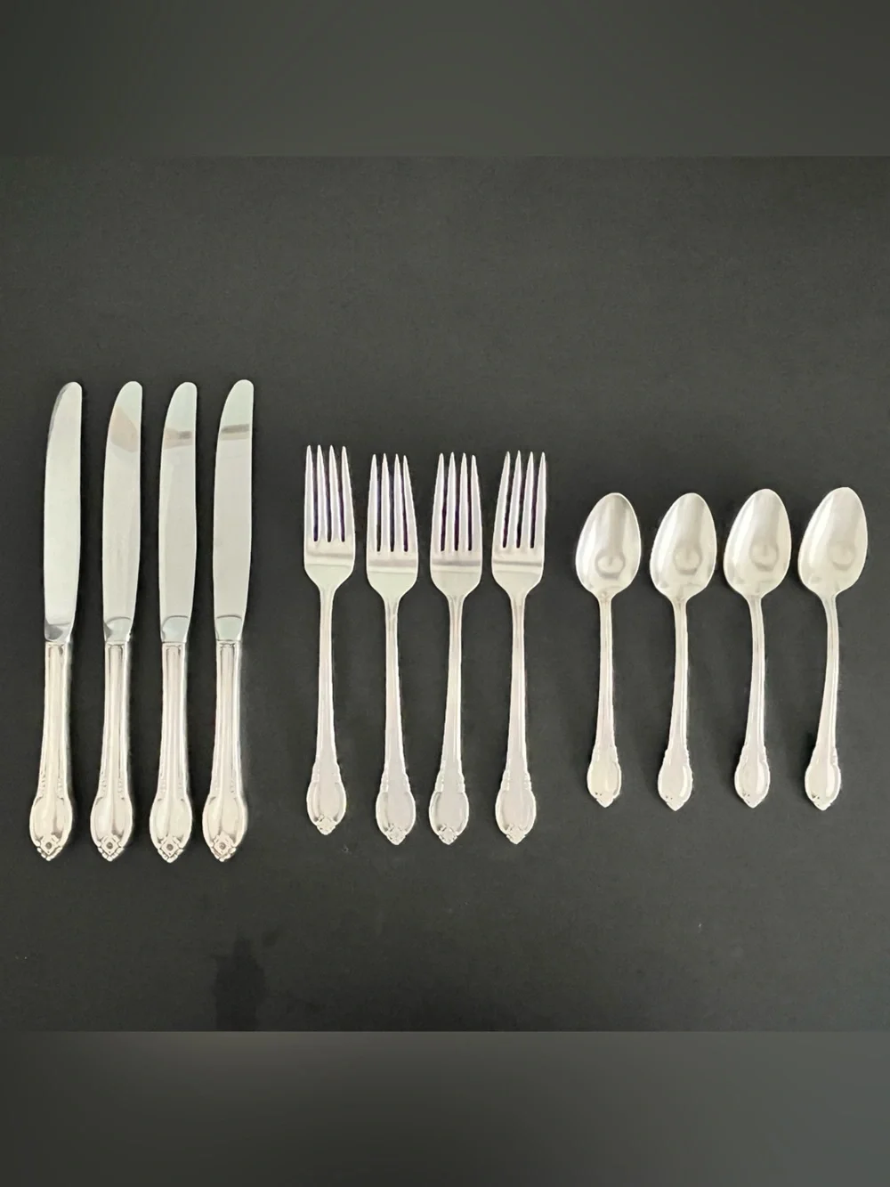 Vtg 1940’s Rogers Bros “Remembrance” Silverplate Lot 12 Pieces